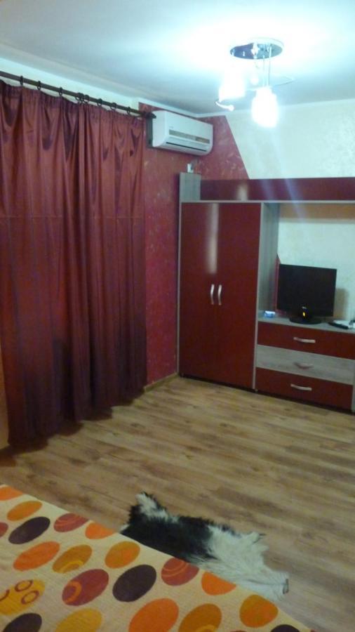 Lvc,Lac & Nyc Apartshotel Faleza Галац Екстер'єр фото